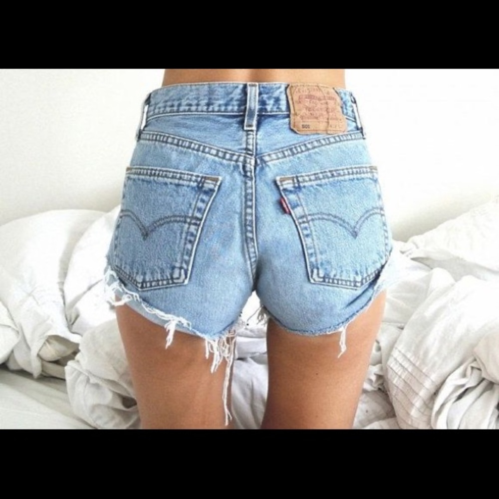 Levi Jean Shorts